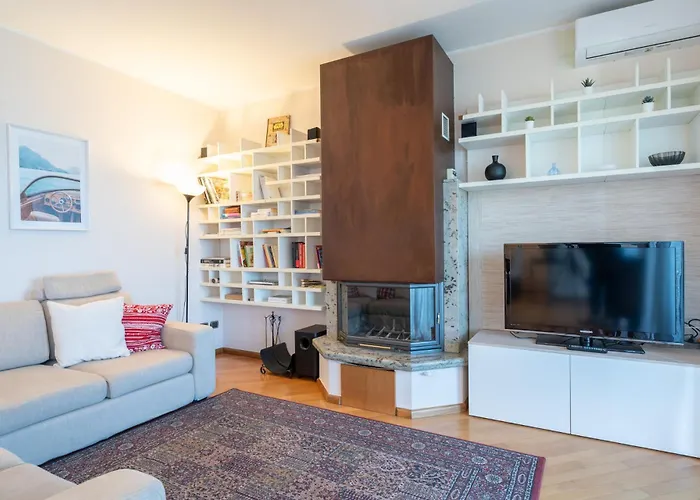 Como Lake - Apartment In Residence 5 Minutes From Lecco Center