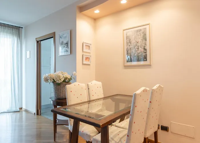 Como Lake - Apartment In Residence 5 Minutes From Lecco Center